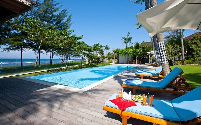 Stunning plantation style 6 bedrooms beachfront villa (2)