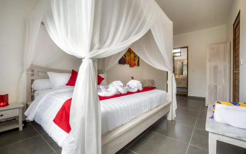 Contemporary Luxury Villa With Three Bedrooms Private Tropical Garden in Seminyak 11