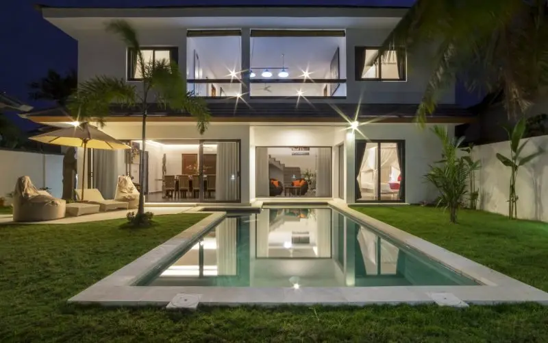 Contemporary Luxury Villa With Three Bedrooms Private Tropical Garden in Seminyak 42