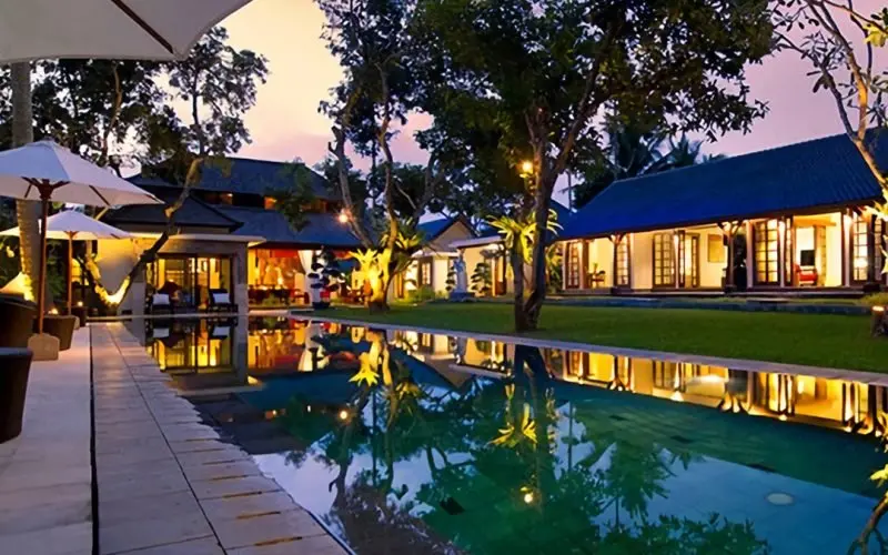 Luxurious 6 Bedroom Villa in Ubud with a Serene 25m Pool Oasis