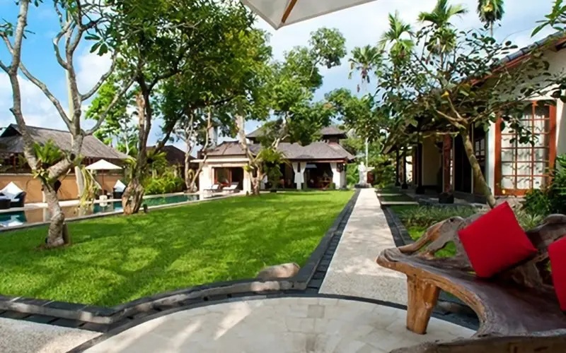 Luxurious 6 Bedroom Villa in Ubud with a Serene 25m Pool Oasis   garden 2